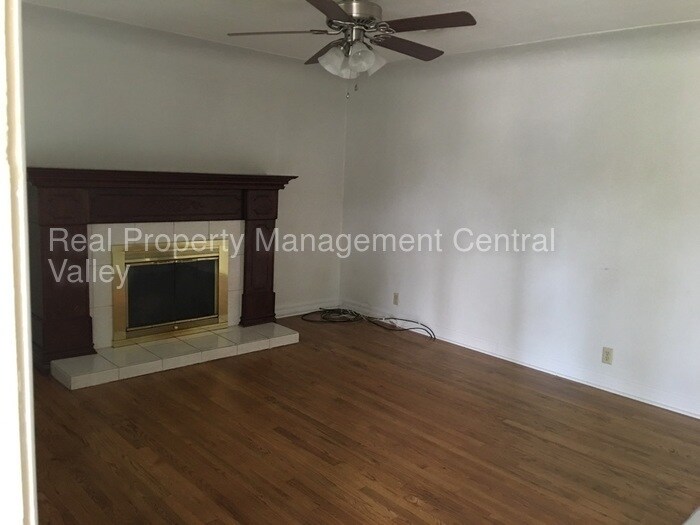 Building Photo - 1312 Kurt Ave