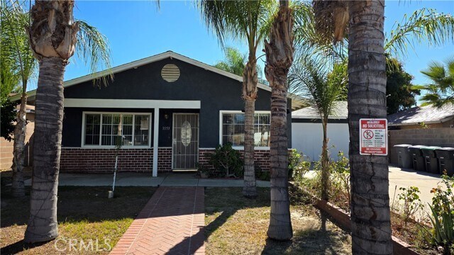 Primary Photo - 1153 Johnston Ave