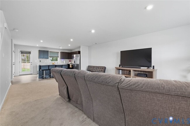 Building Photo - 261 Chanticleer Dr