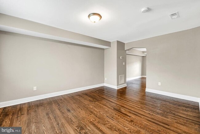 Building Photo - 4912 Pembridge Ave