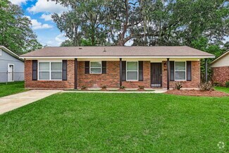 Building Photo - 2212 N Parkwood Dr