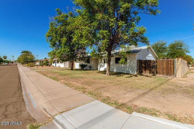 Foto del edificio - 7544 E Kimsey Ln