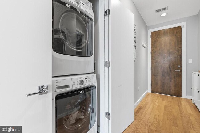 Foto del edificio - 435 R St NW