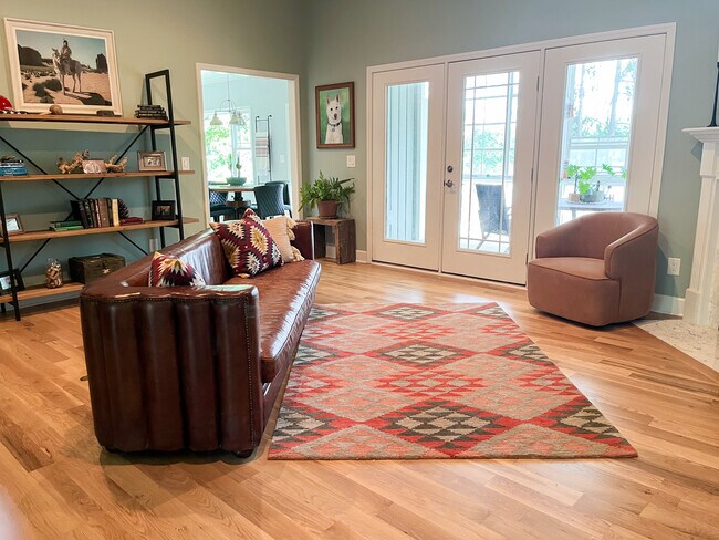 Foto del edificio - 1926 Captains Point