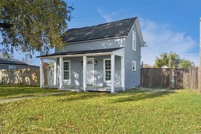 Building Photo - 1700 Kentucky Ave