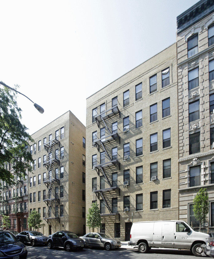 Foto principal - 208 W 149th St