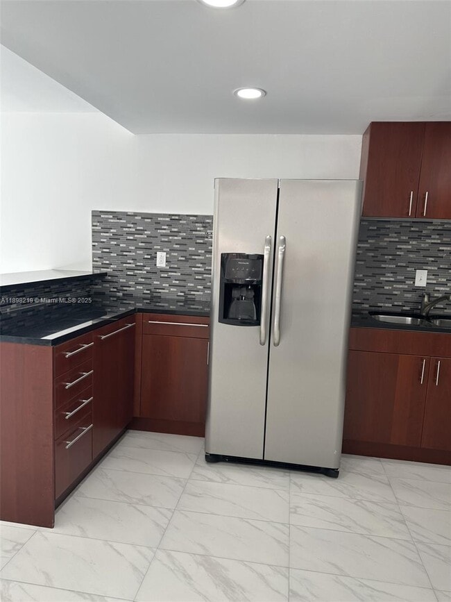 Foto del edificio - 7123 SW 115th Pl