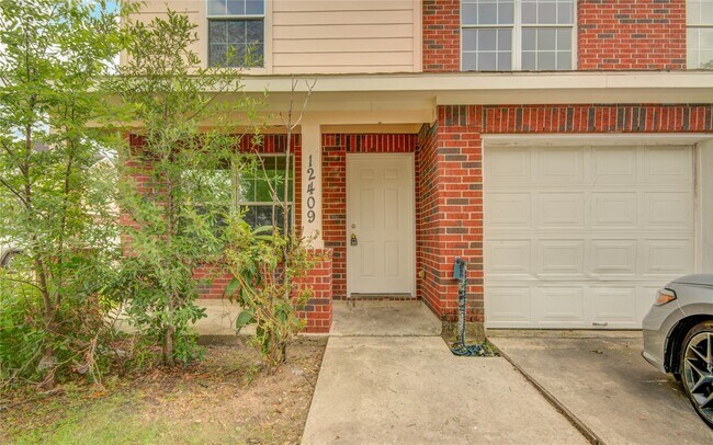 Building Photo - 12409 Urban Dale Ct