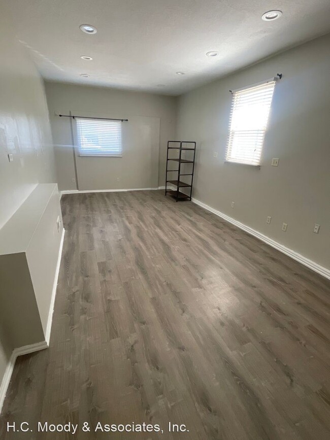 Building Photo - 4 br, 2 bath House - 145 N. 600 E.