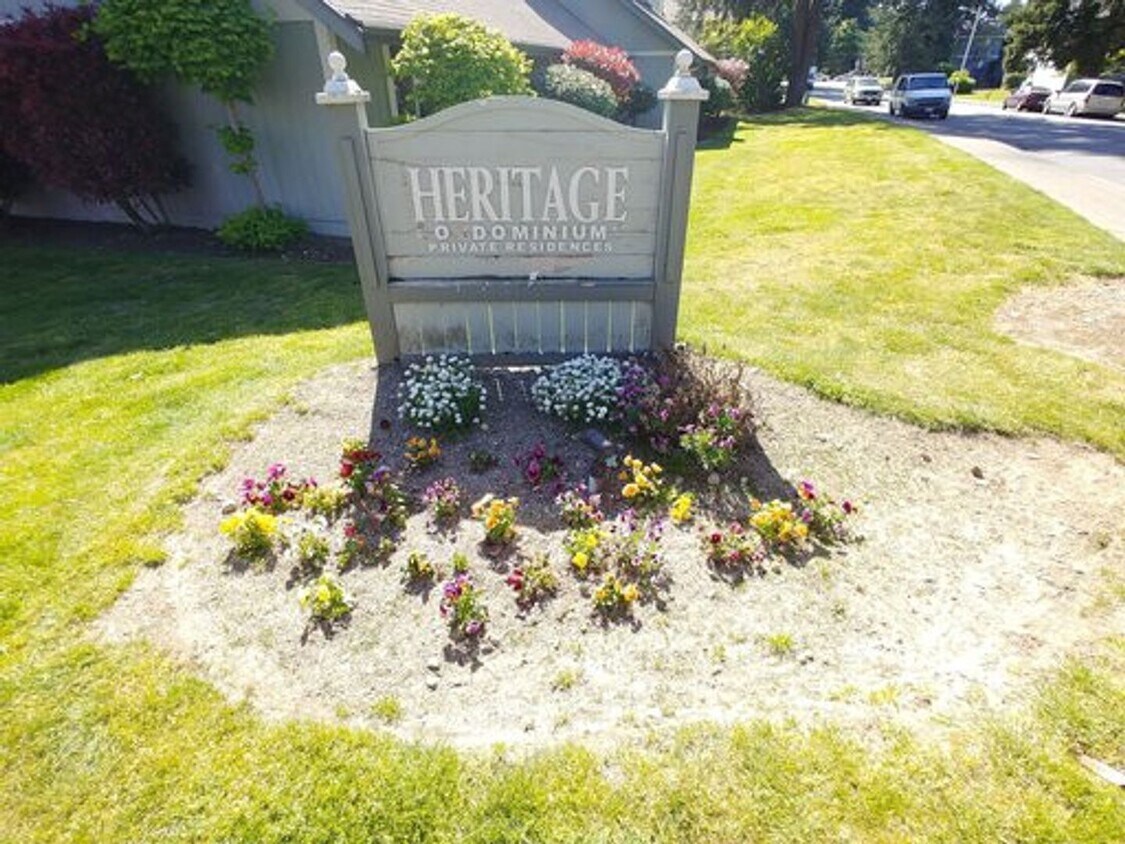 111 S 340th St Unit D, Federal Way, WA 98003 Condo for Rent in