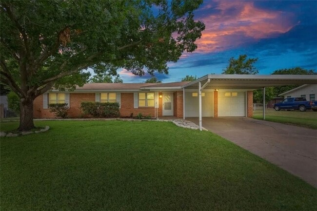 Building Photo - 316 Cranbrook Dr