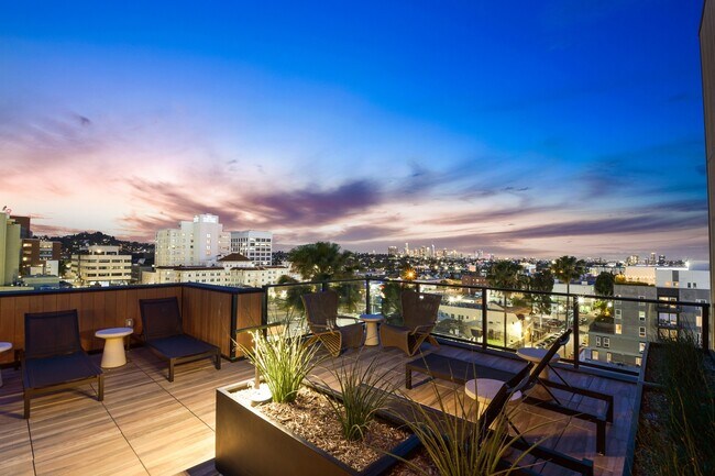 Foto del edificio - Skylar At Sunset