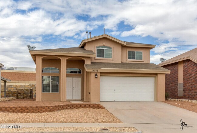 Building Photo - 10789 Pleasant Sand Dr