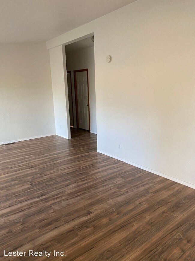 Building Photo - 3 br, 2 bath House - 8909 Bly Mtn Cutoff
