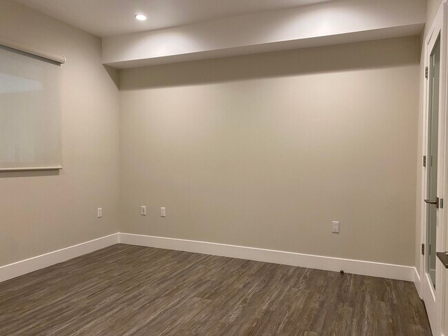 Building Photo - 5552 Bonner Ave