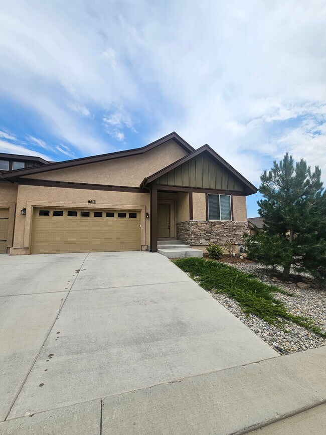 Foto del edificio - 6613 Folsom Hts