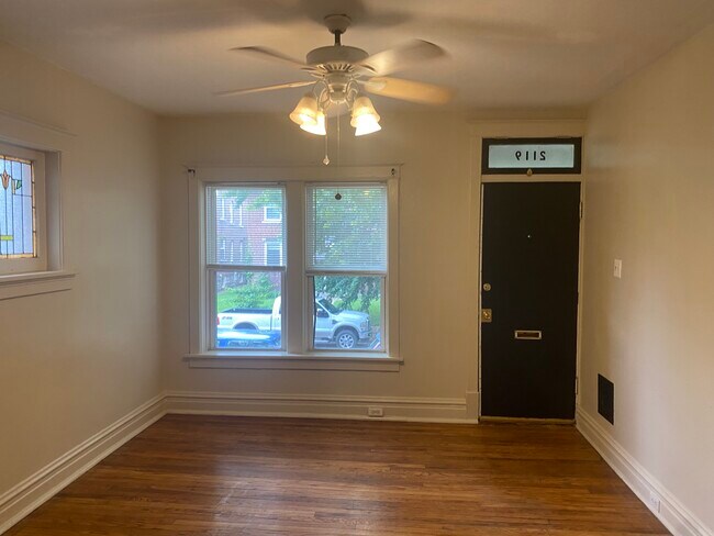 Foto del edificio - 2119 Maury Ave
