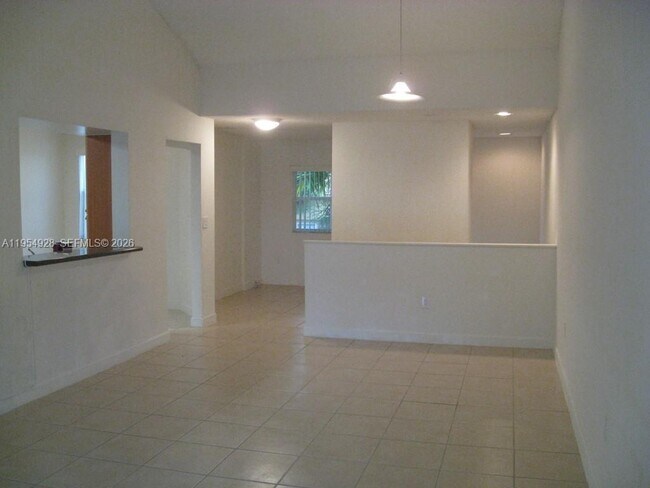 Foto del edificio - 4650 NW 97th Ct