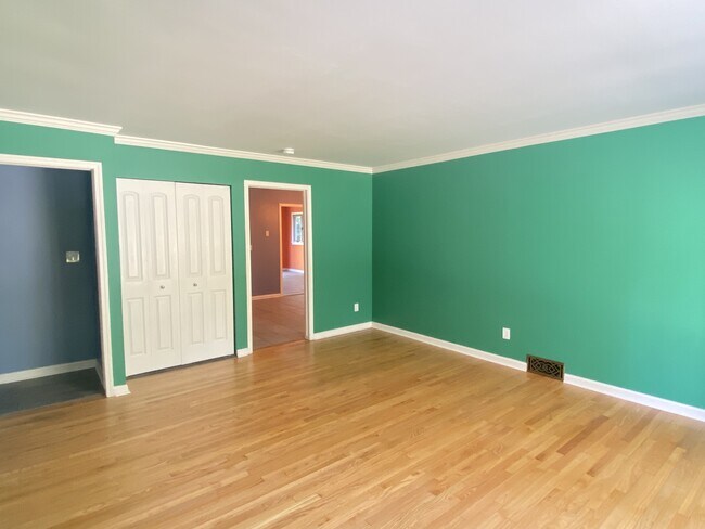 Foto del edificio - 2609 Lillian Rd