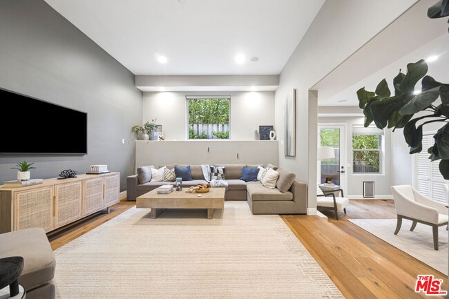 Foto del edificio - 28935 W Beach Ln