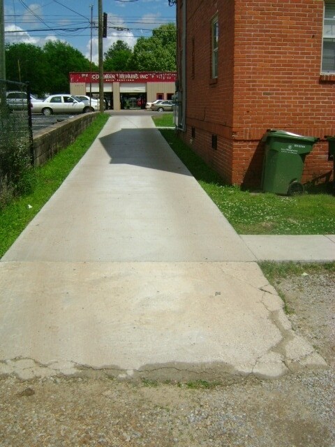 Building Photo - 3422 Norman Bridge Rd