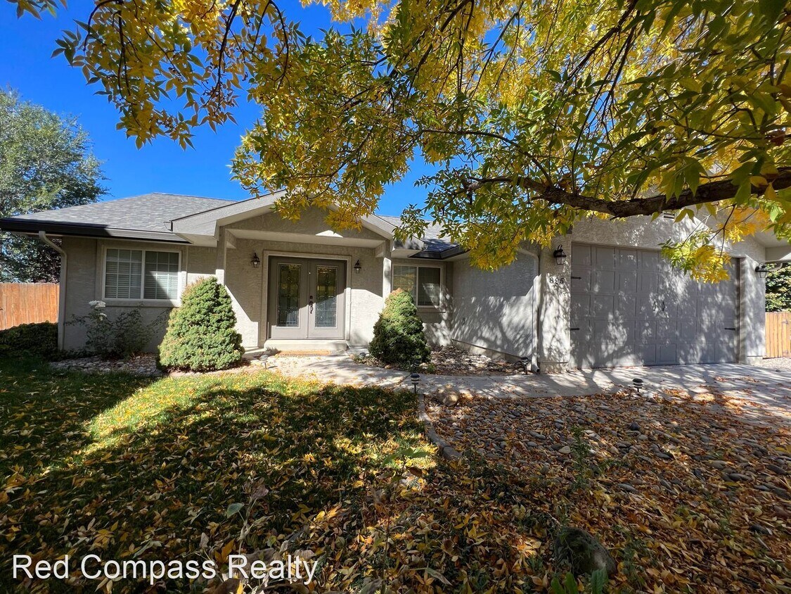 3 br, 2 bath House 895 Trappers Court House Rental in Grand