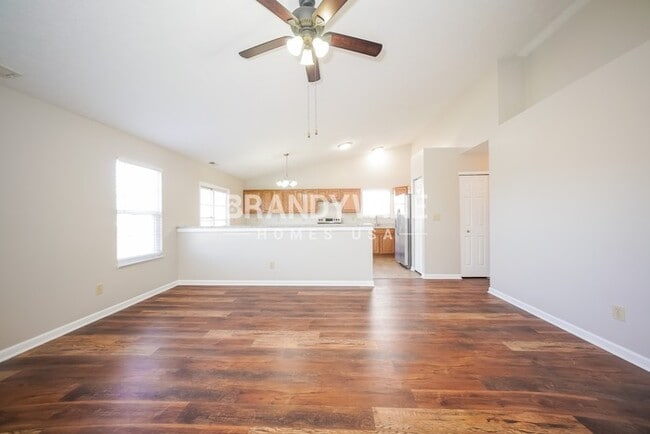 Building Photo - 7356 Pipestone Dr