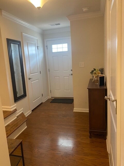Building Photo - 2036 Elm Tree Ct