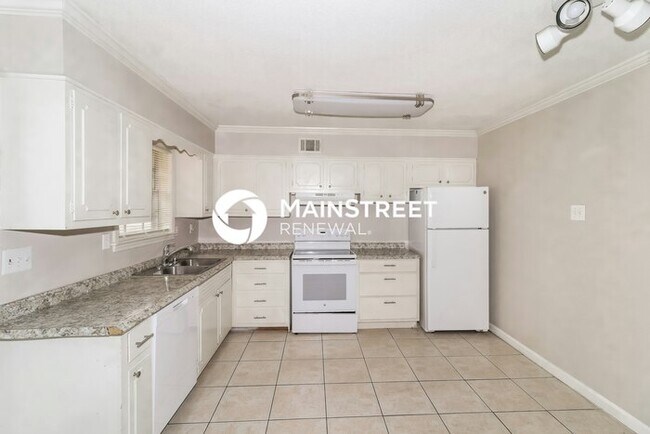 Foto del edificio - 4 Bedroom Pet-Friendly Home in Memphis, TN with Main Street Renewal