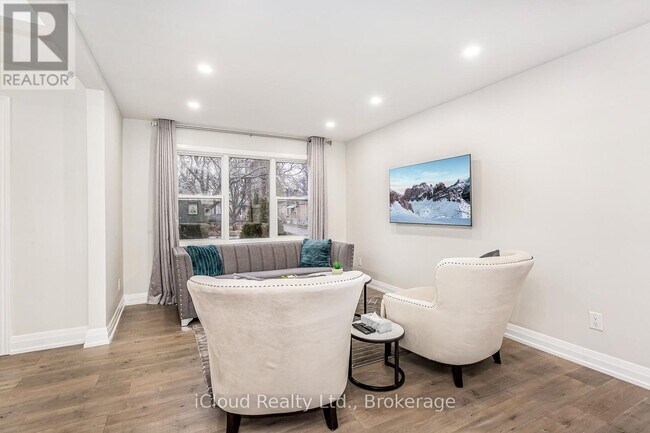 Photo du bâtiment - 89 Darlingside Dr