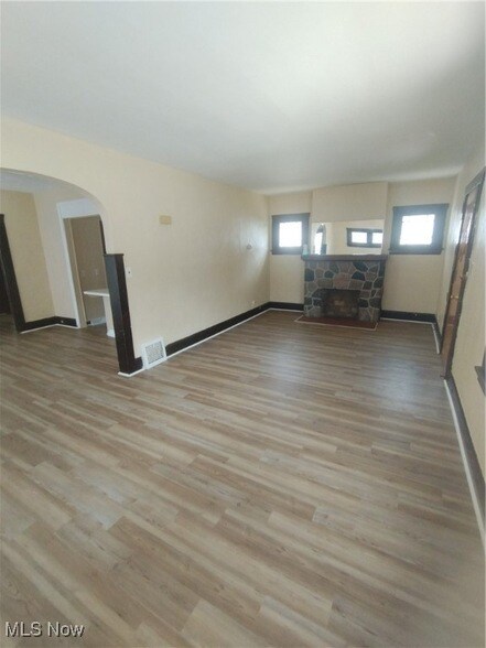 Foto del edificio - 326 E Avondale Ave
