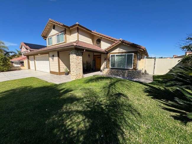 Foto del edificio - 4 Bedroom house with pool and amazing views