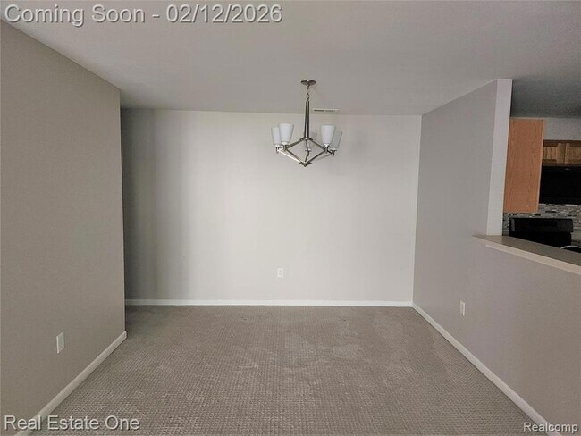 Foto del edificio - 3275 N Pointe Blvd