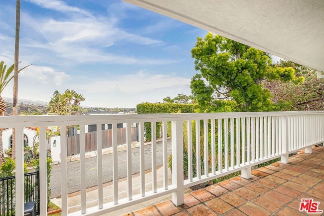 Building Photo - 17481 Tramonto Dr