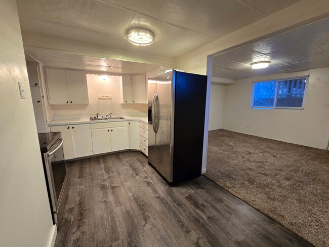 Foto del edificio - 1667 N 200 W