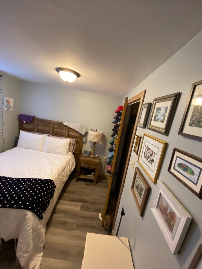 Bedroom 1 - 1826 21st Ave W