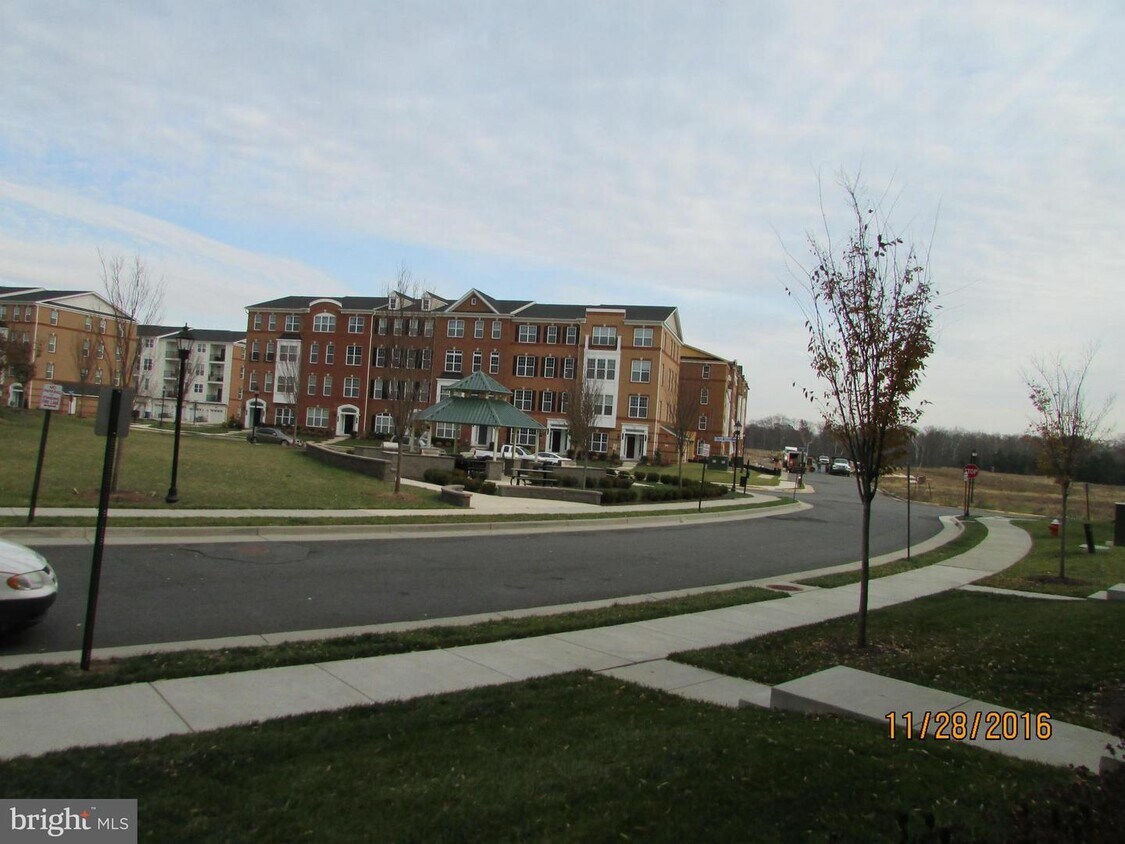 23499 Buckland Farm Terrace, Ashburn, VA 20148 Townhome Rentals in