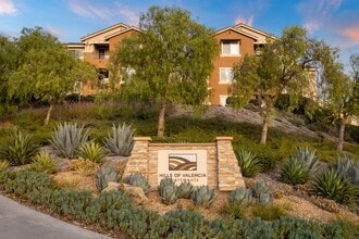 Hills of Valencia Apartments Photo