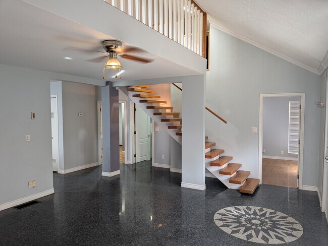 Building Photo - 46365 Cessna Dr