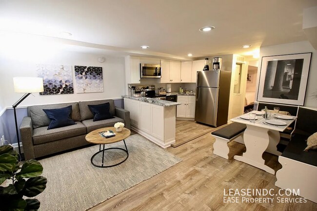 Foto del edificio - 127 Adams St NW