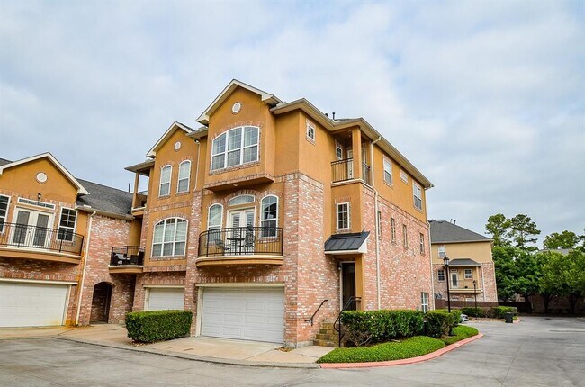 Building Photo - 12 Versante Ct