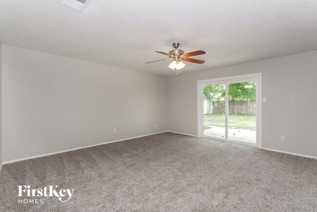 Building Photo - 1409 Harrison Ln