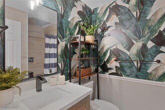 Building Photo - 6386 Royal Woods Dr