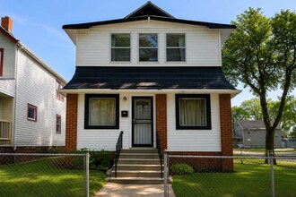 Building Photo - 12502 Forest Ave