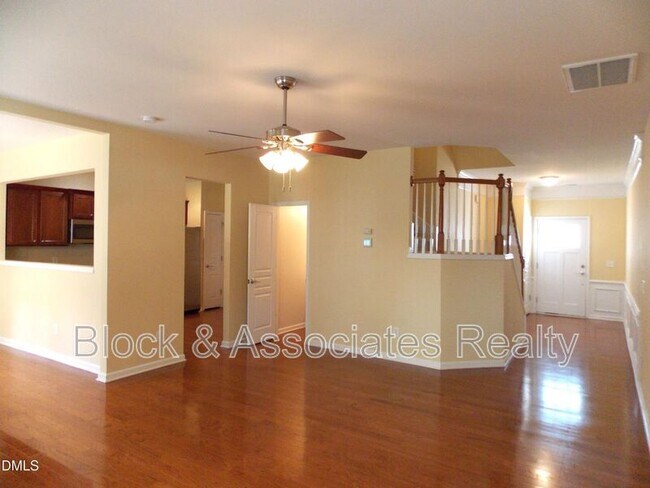 Foto del edificio - 8714 Wild Magnolia Dr