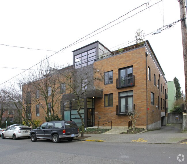 Foto principal - 2222 NW Hoyt St