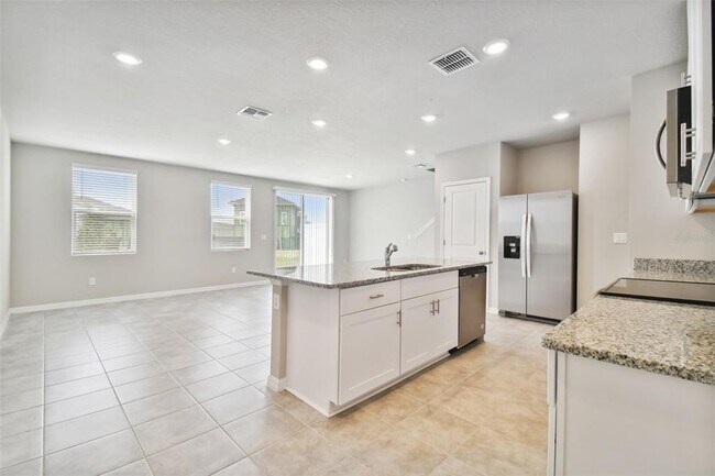 Building Photo - 7689 Momentum Pkwy