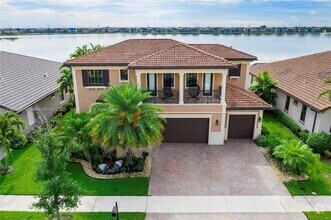 Building Photo - 8680 Watercrest Cir W