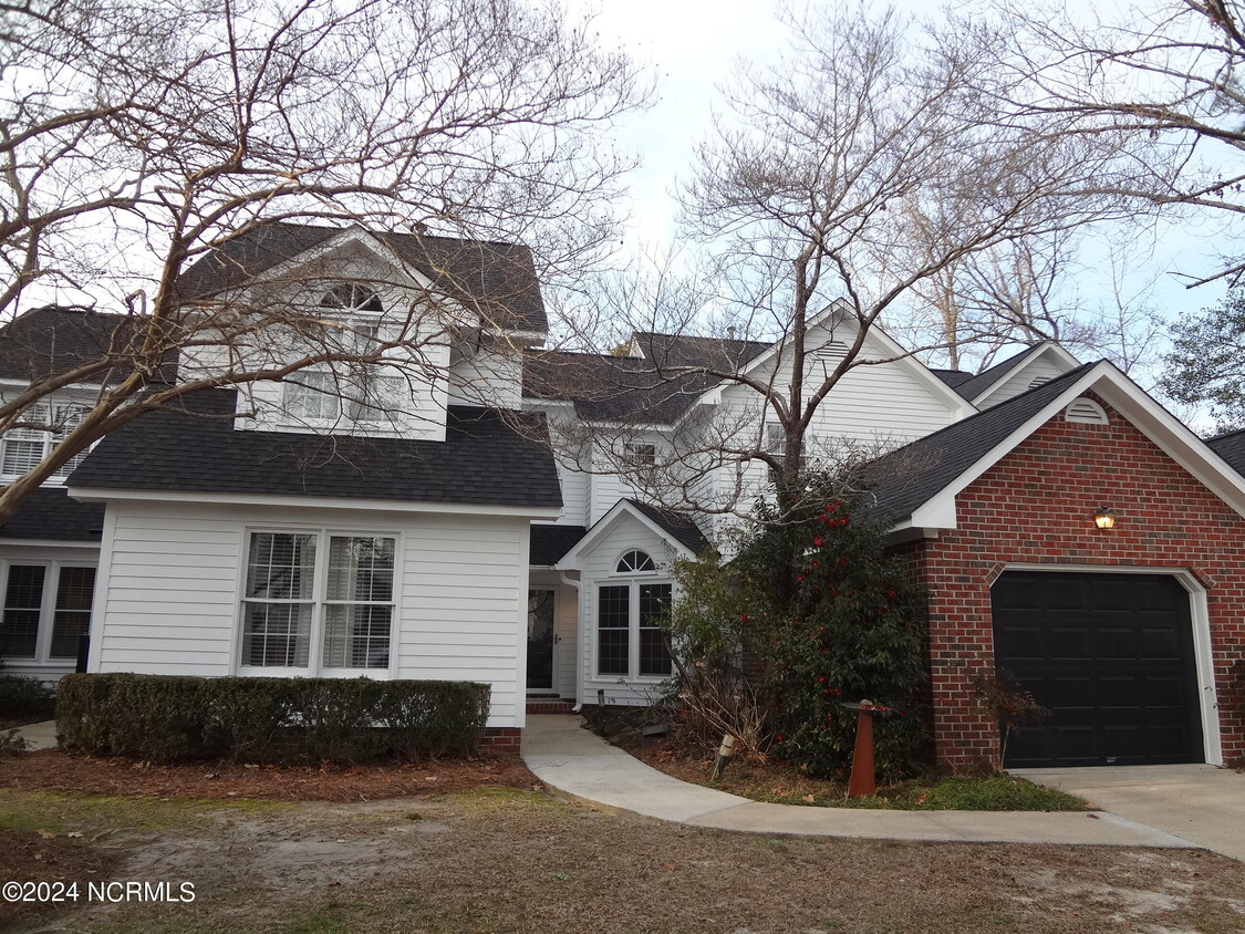 Primary Photo - 107 Gates Dr