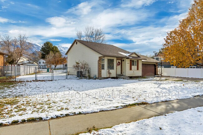 Foto del edificio - 880 N 340 E St